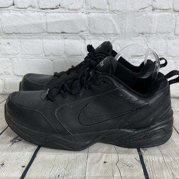 Nike Shoes Nike Mens 4e Air Monarch Size 5 Poshmark